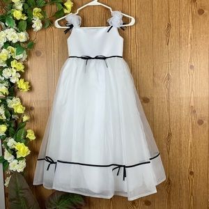 EDÉN PRINCESS BRIDAL DREESS FOR GIRL SIZE 4